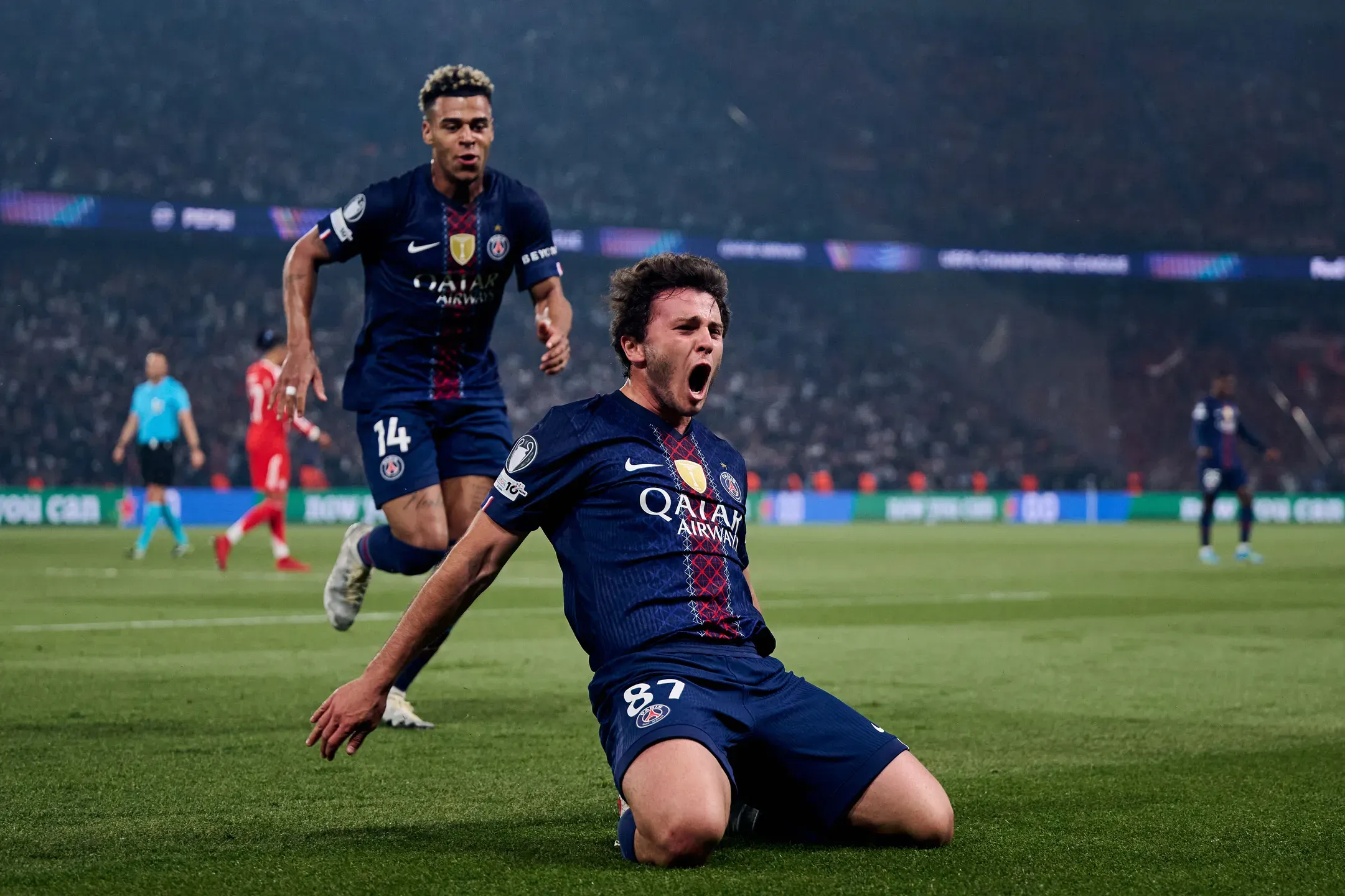 João Neves e Vitinha felizes e inegociáveis no PSG